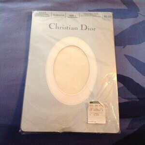 Vintage Christian Dior Diorissimo Controleur Ultra Sheer Pantyhose Stockings 4